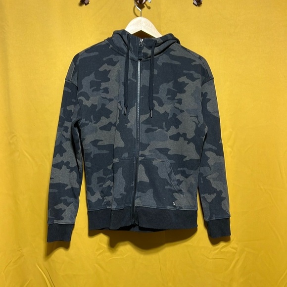 Prana camo zip up hoodie - Picture 5 of 6